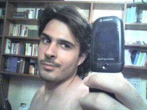 Esempio di foto sbagliata per il curriculum vitae: un selfie non è idoneo!