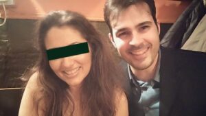 Esempio di foto sbagliata per il curriculum vitae: una foto con altre persone non è idonea!